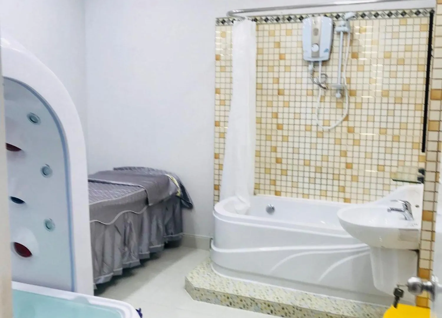 Golden Uc Chau House & Spa Ho Chi Minh City Vietnam
